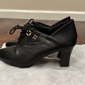 Elegant Black Women's Heels